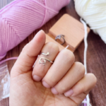 Adjustable Crochet Thread Ring, Opening Finger Yarn Guide, Cute Kitten Knitting Tool, Knitting Loop,Yarn Guides, Sewing Thimble - Image 3