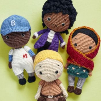 Crochet Little Heroes - Crochet pattern book of 20 amigurumi dolls to make and inspire