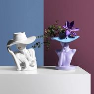 Lady Hat Vase - Image 11