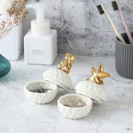 White and Gold Porcelain Jewelry Box - Image 2