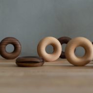 Wooden Doughnut Bag Clip - Image 2