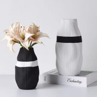 Contrast Ribbon Textured Ceramic Vase - Image 2
