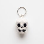 Mini Skull Keychain crochet pattern — skull crochet pattern (SageandSilky MOD Nº 109)